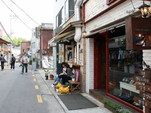 ファゲ(花開)通り靴屋街