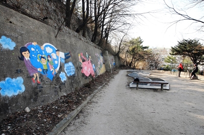 龍鳳亭近隣公園 