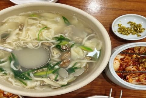 [百年の店] ヒャンホ(香湖)麺屋